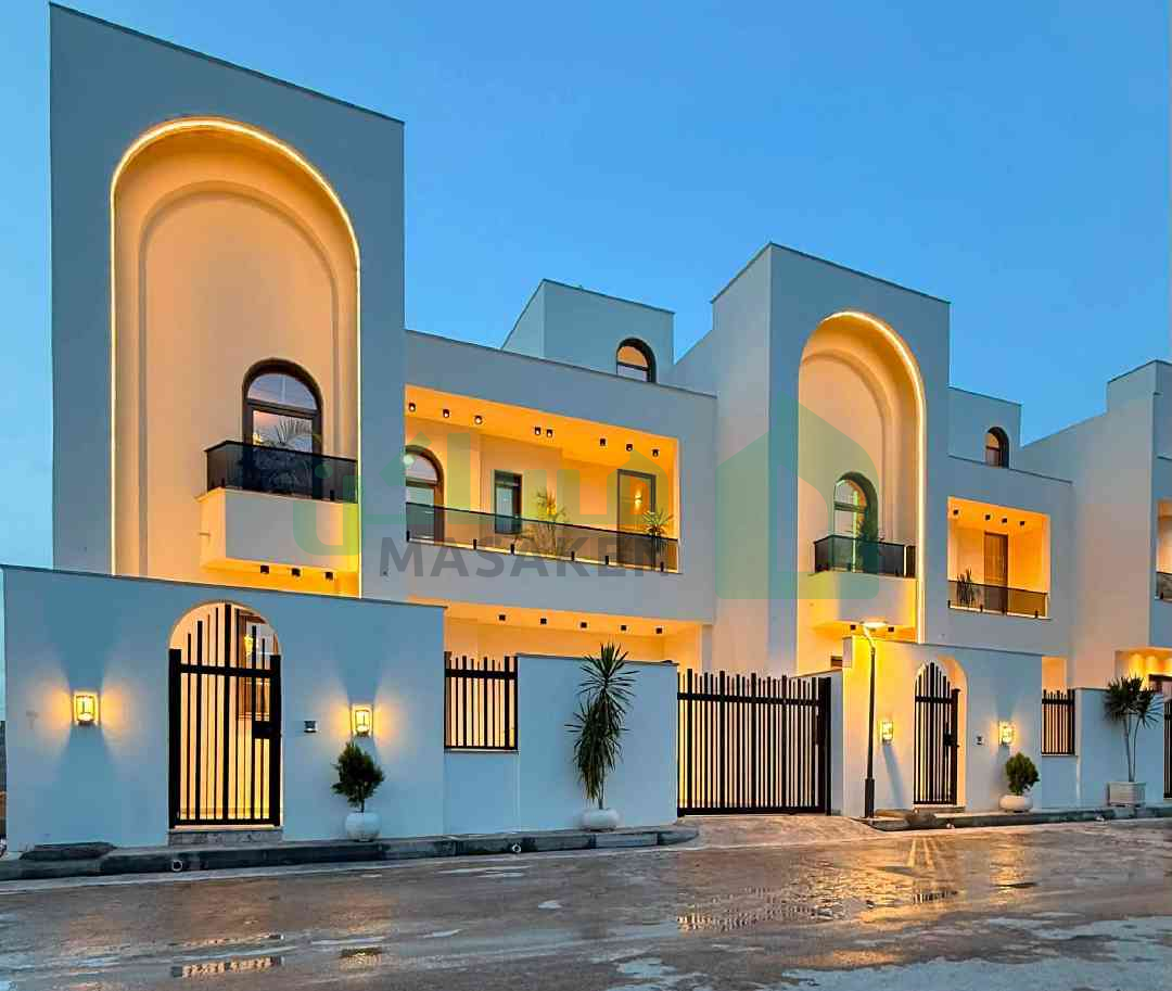 5فيلات بجوار بعض تشطيب Vip 2026