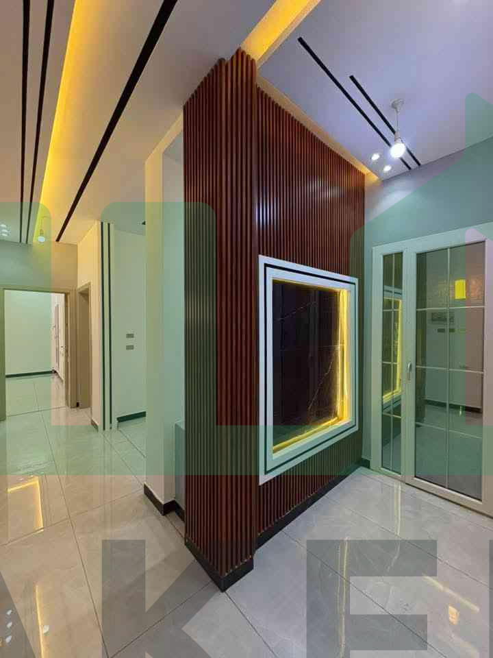 Second image of the ad