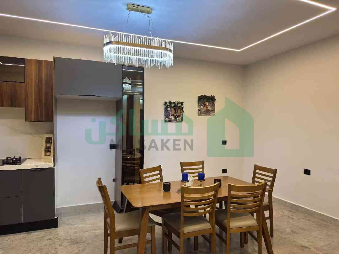 🏠 شقة أرضية للإيجار – السراج