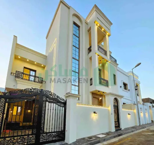 🏡 ** فيلا من طابقين وملحق مفصولات ** بتشطيب حديث