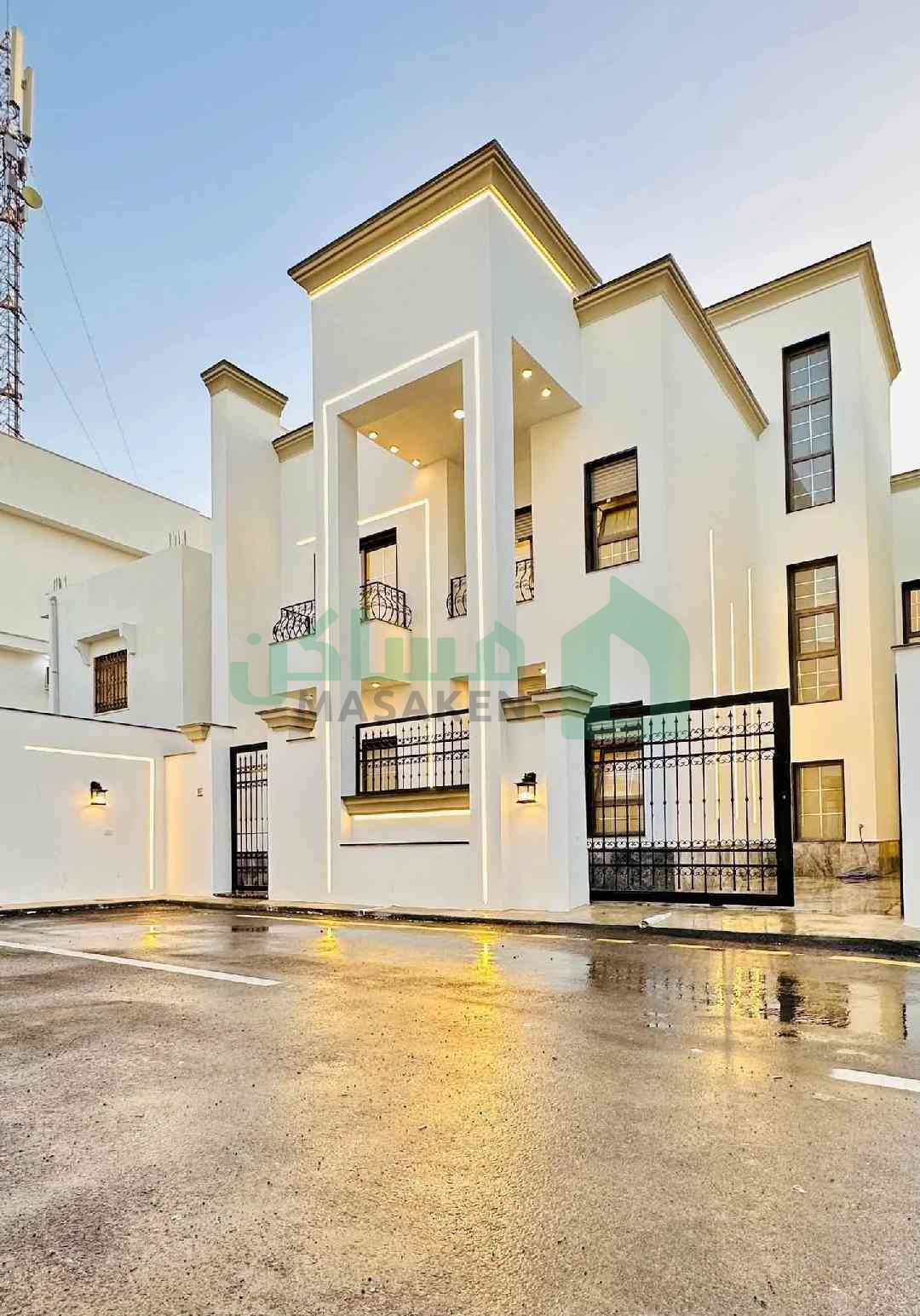 First image of the ad