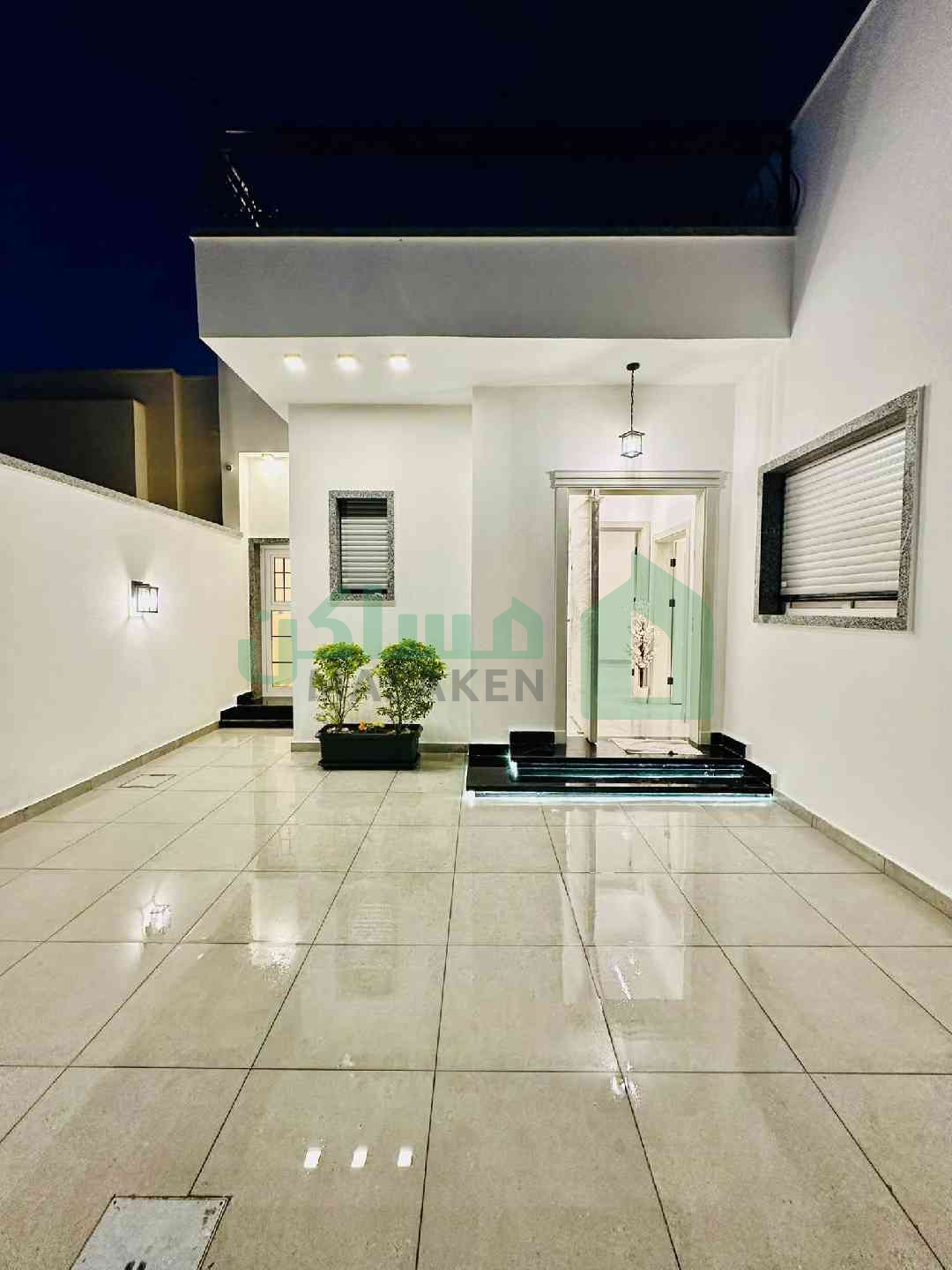 Second image of the ad