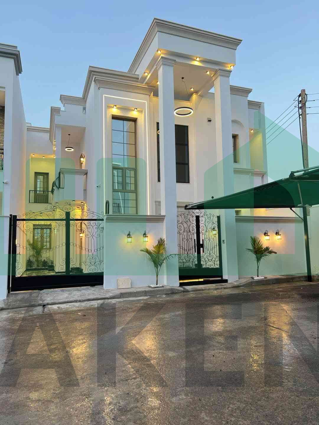 Second image of the ad