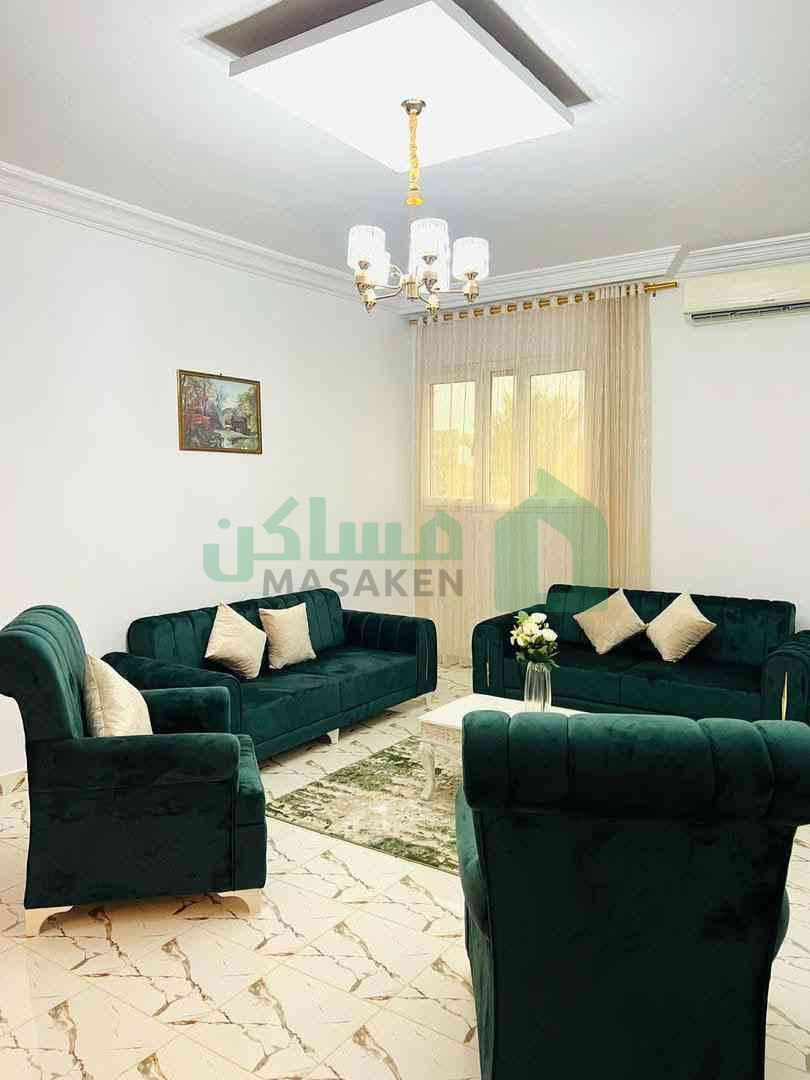 First image of the ad