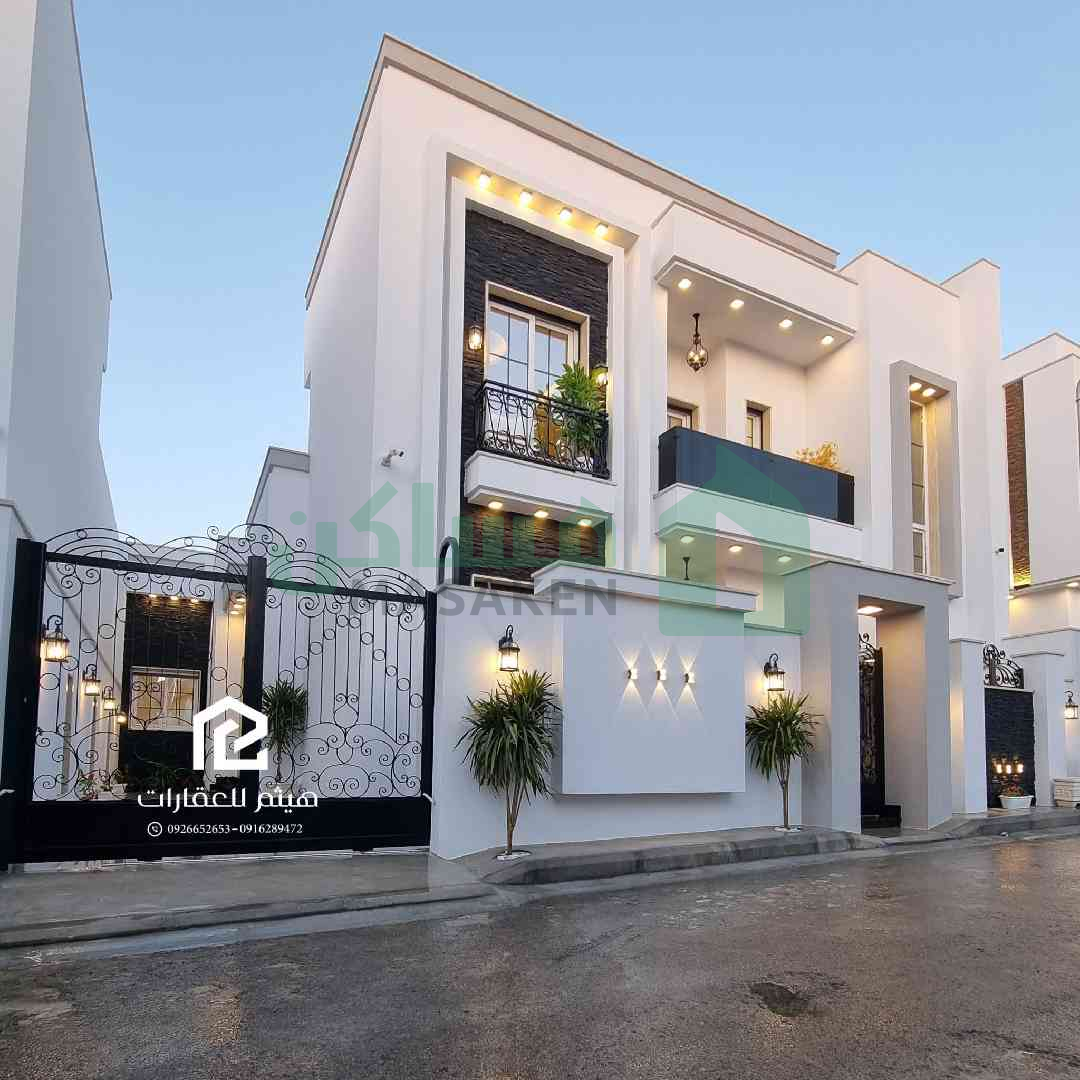 First image of the ad