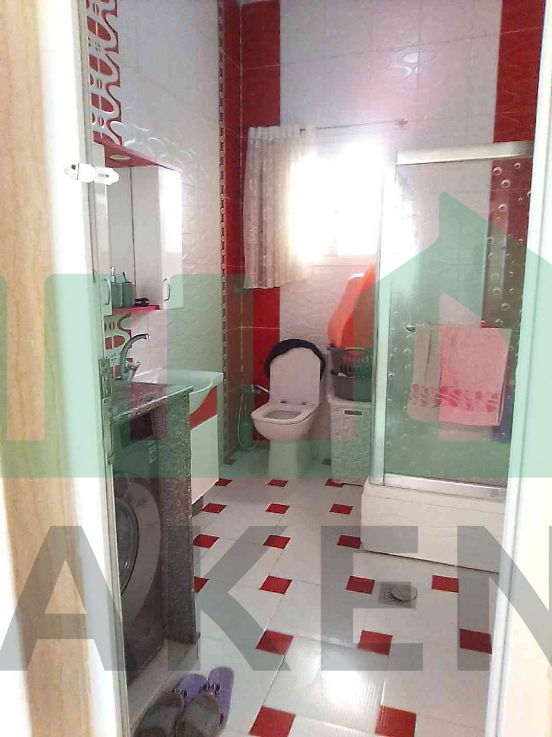 Third image of the ad