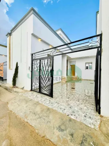 منزل للبيع موقع عين زارة