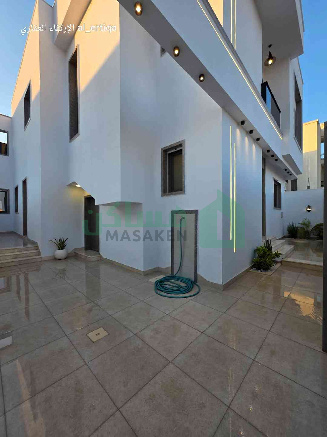 Second image of the ad