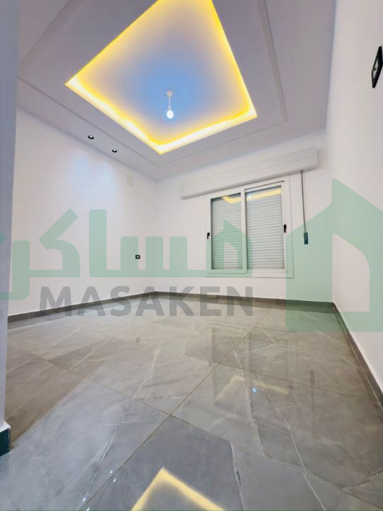 Third image of the ad