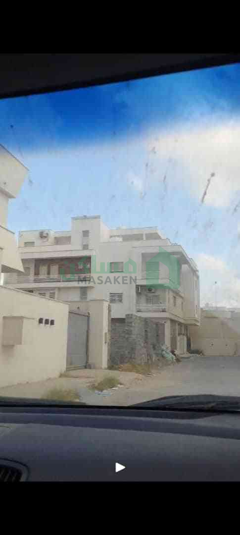 شقة للبيع طريق الشوك