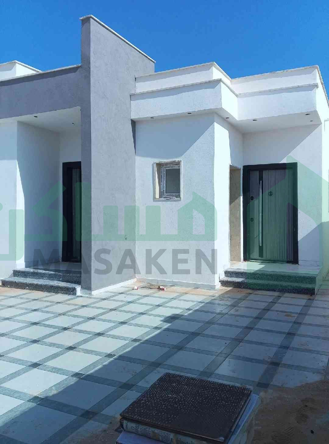 First image of the ad