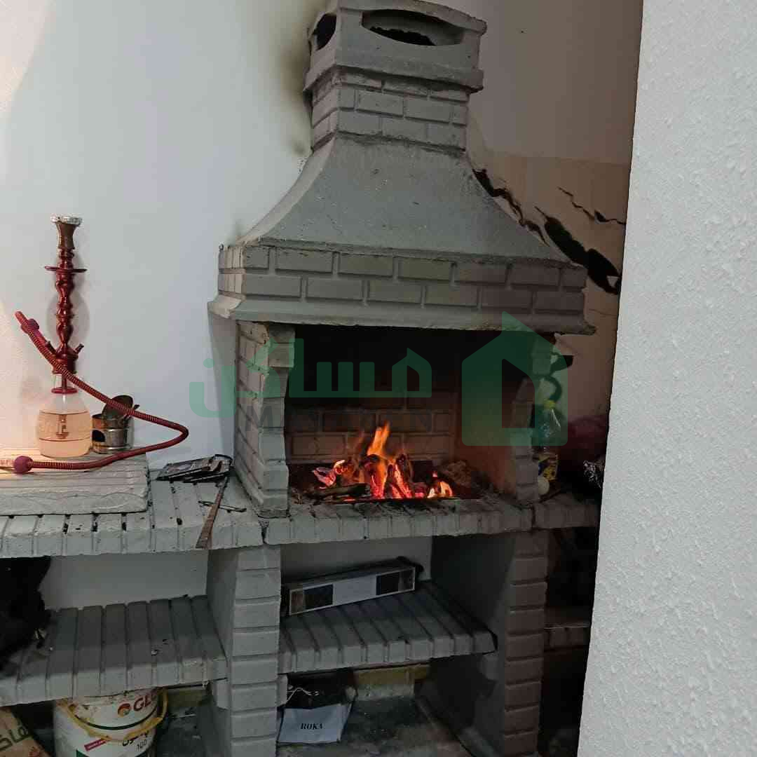 Second image of the ad