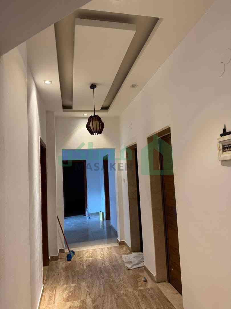 Second image of the ad