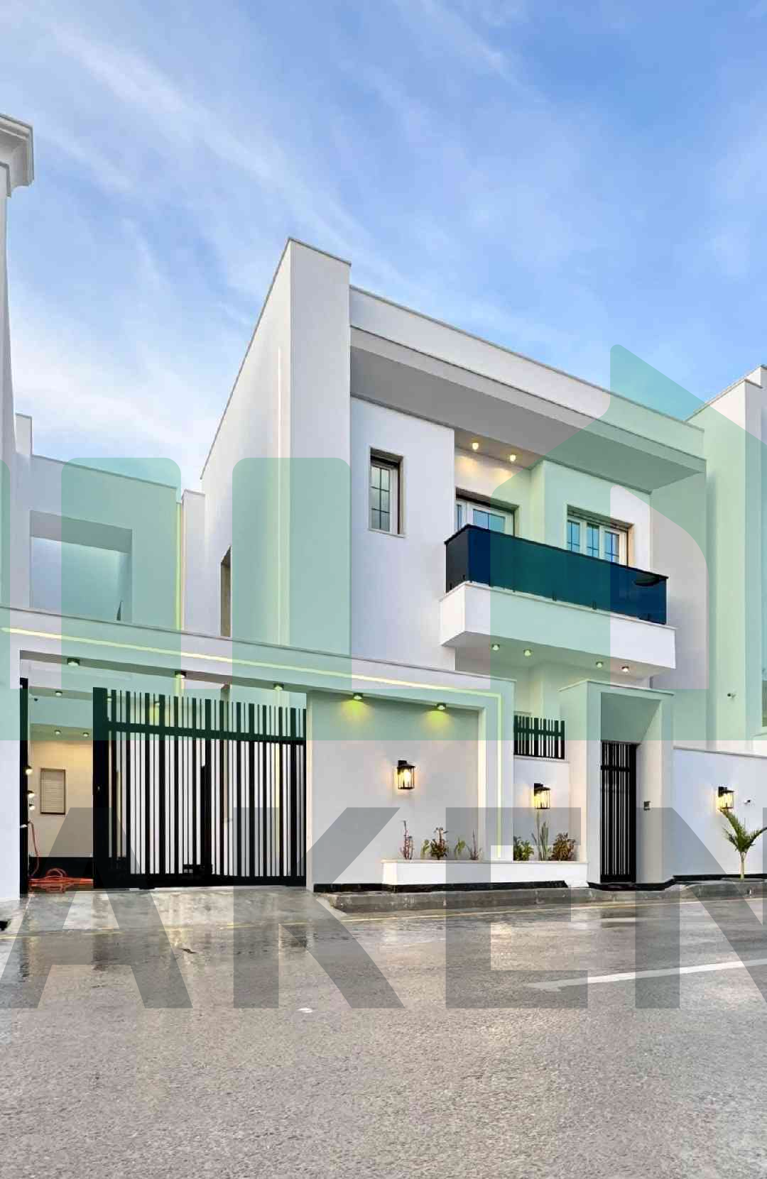 First image of the ad