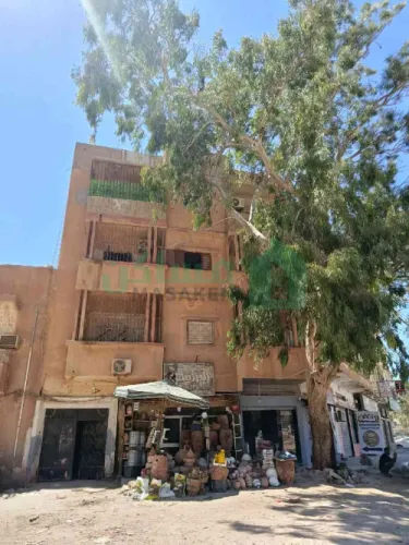 عمارة استثمارية للبيــــــــع في موقع استراتيجي