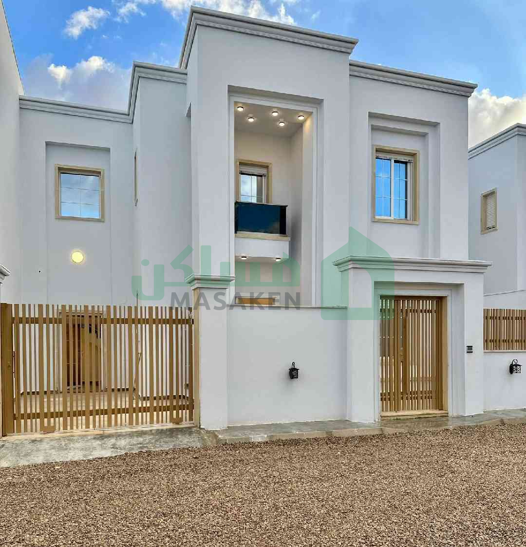 First image of the ad