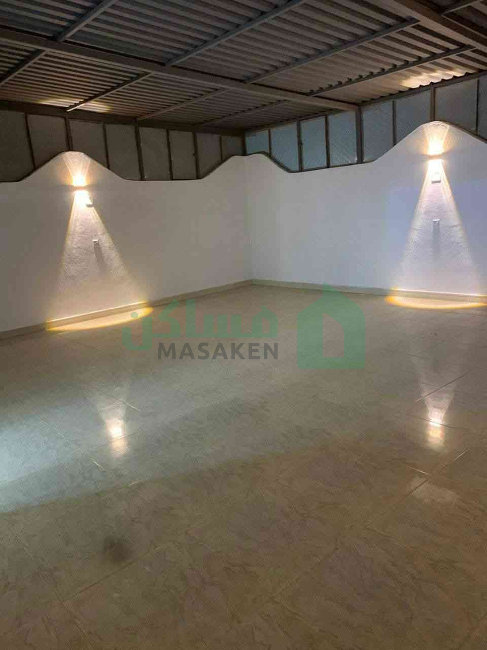 First image of the ad