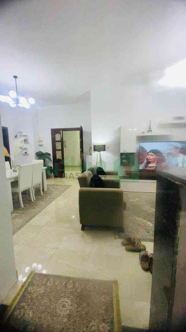 Third image of the ad