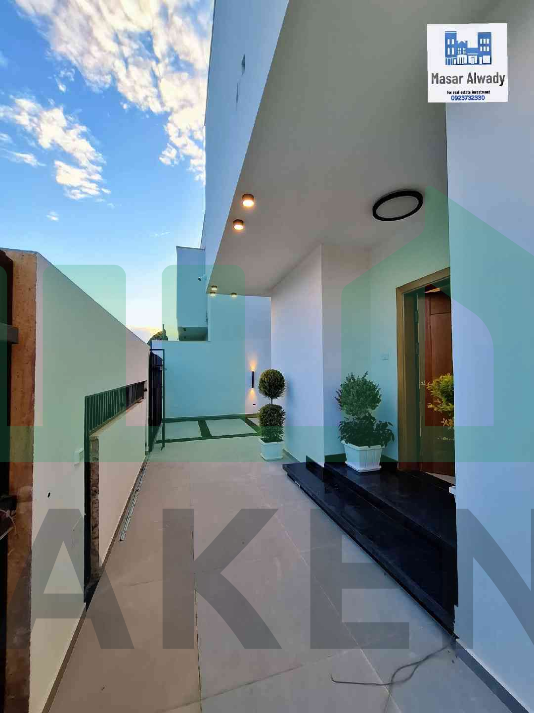 Second image of the ad