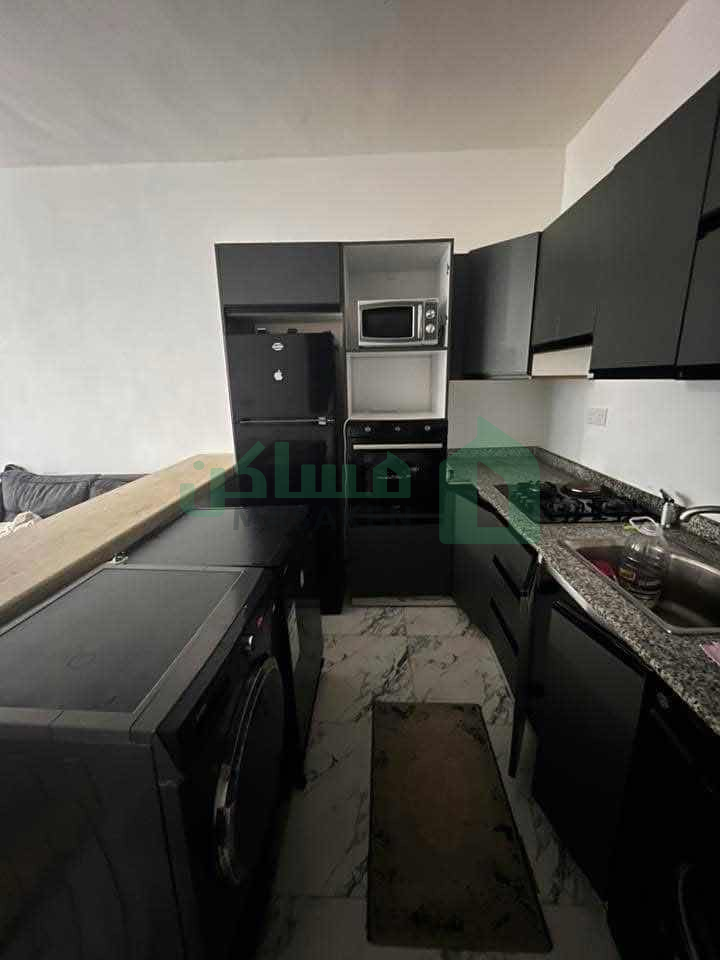 Second image of the ad