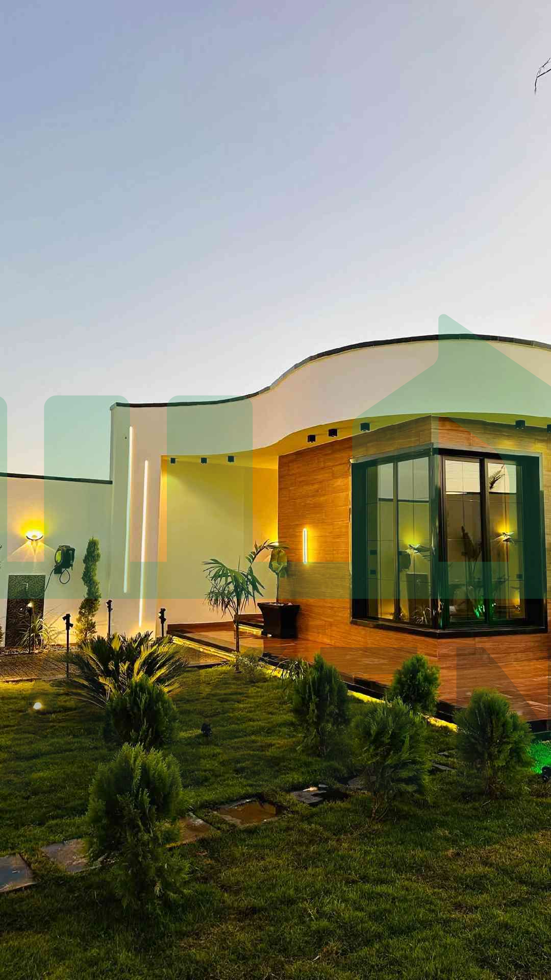 Second image of the ad