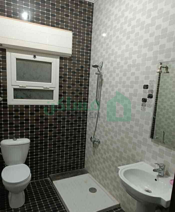 Second image of the ad