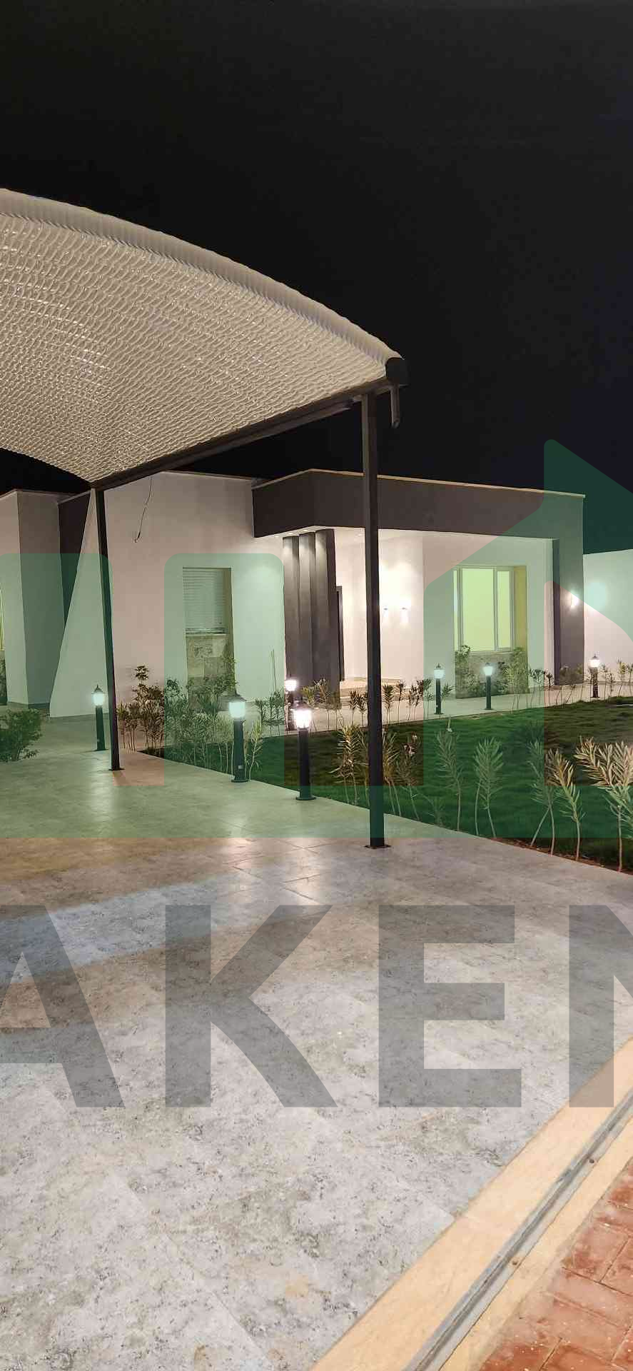 Third image of the ad