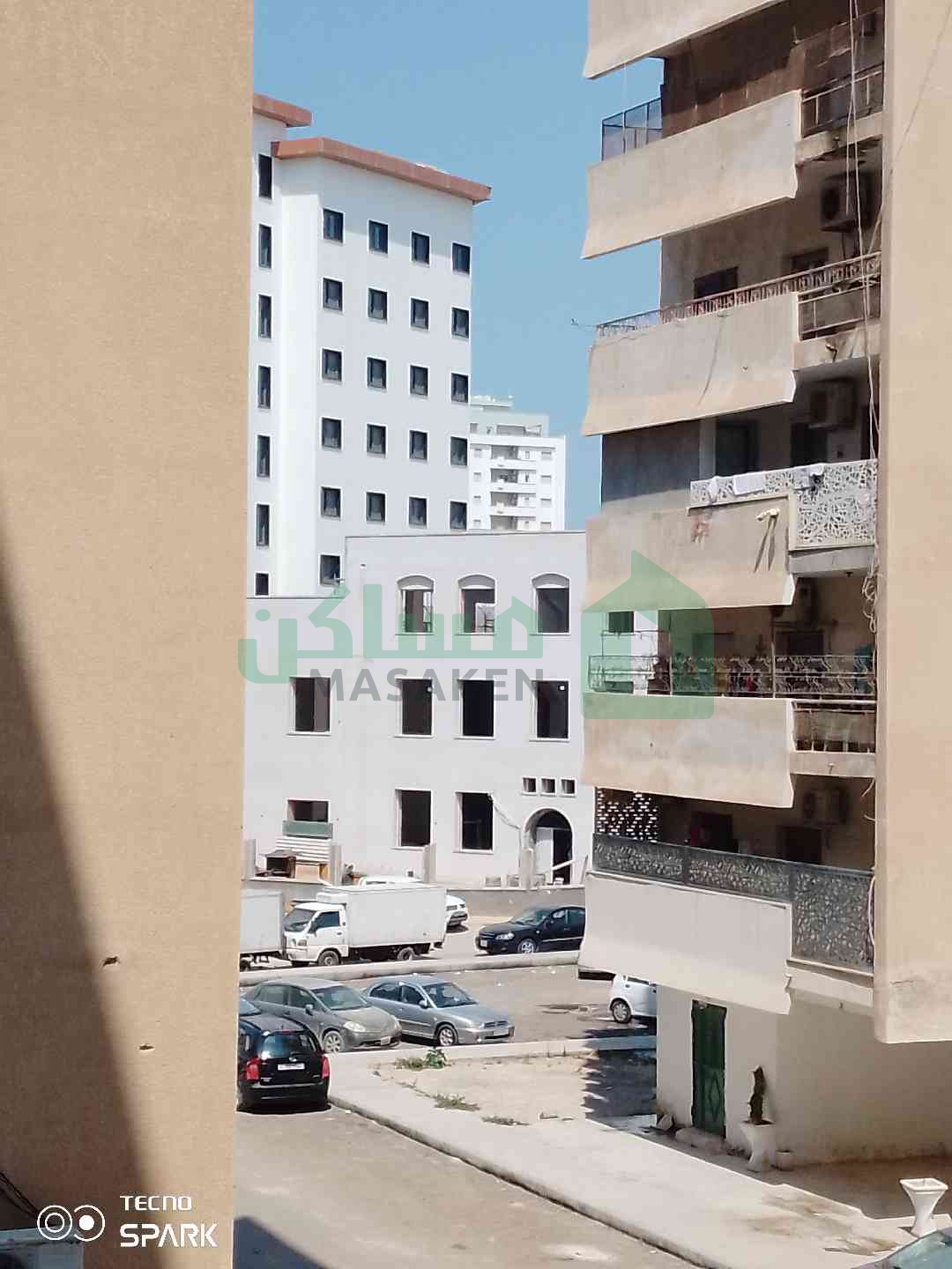 Third image of the ad