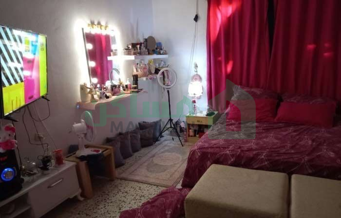 Third image of the ad