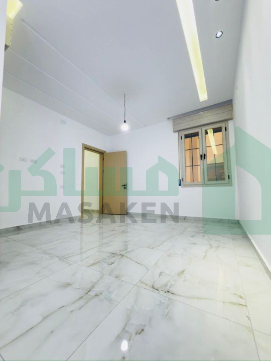 Third image of the ad