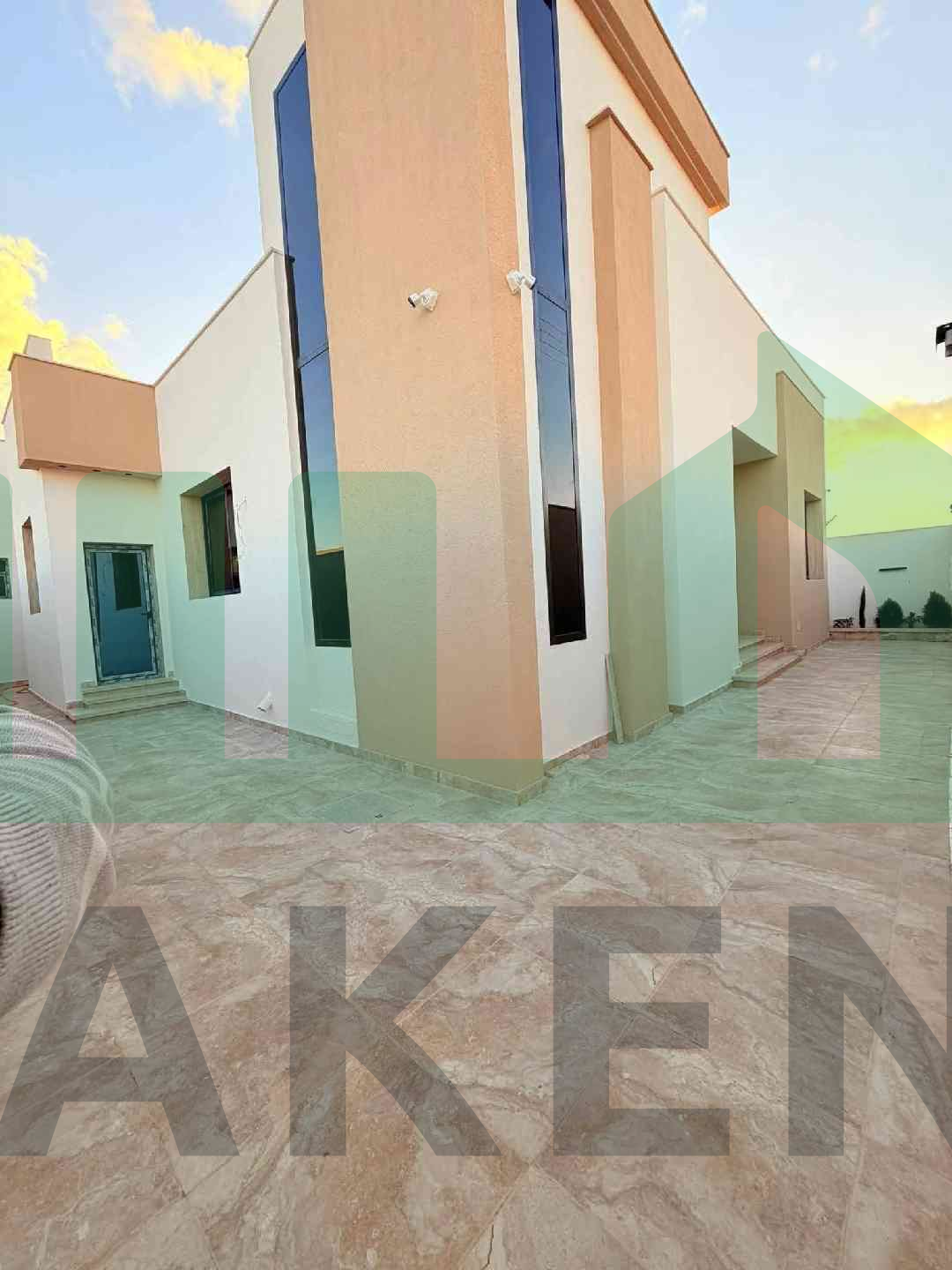 Second image of the ad