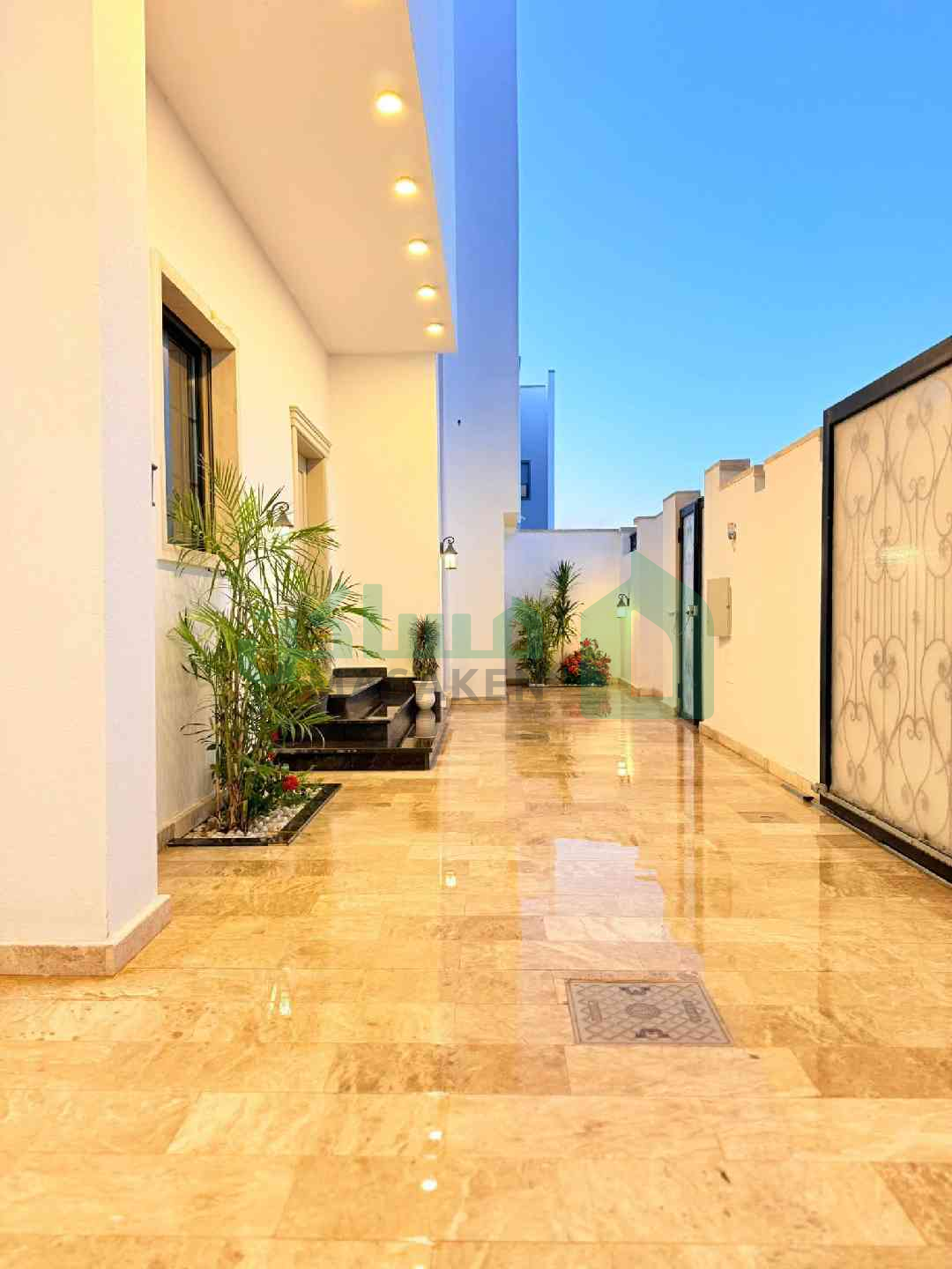 Second image of the ad