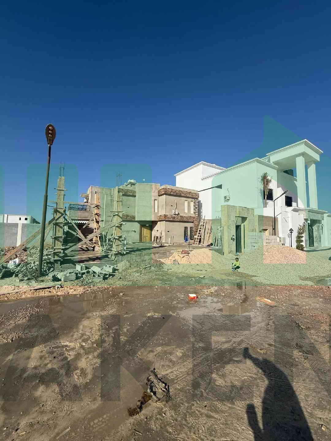 First image of the ad