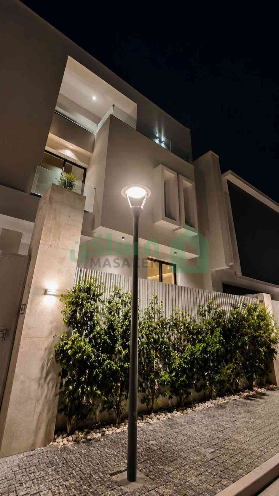 Second image of the ad