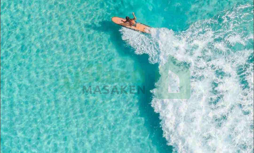 First image of the ad