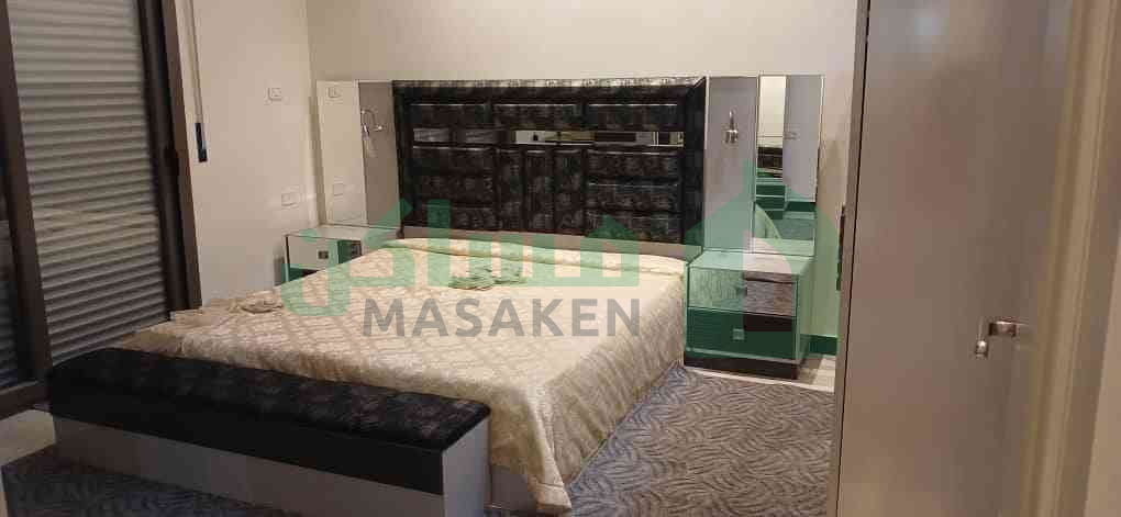 Second image of the ad