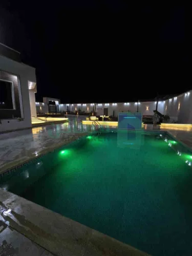 استراحة للبيع 
بنغازي الطلحيه شارع الكرتون