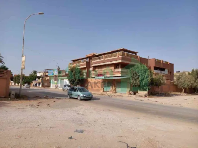 فيلا مقسمة لاربع شقق ودور ارضي