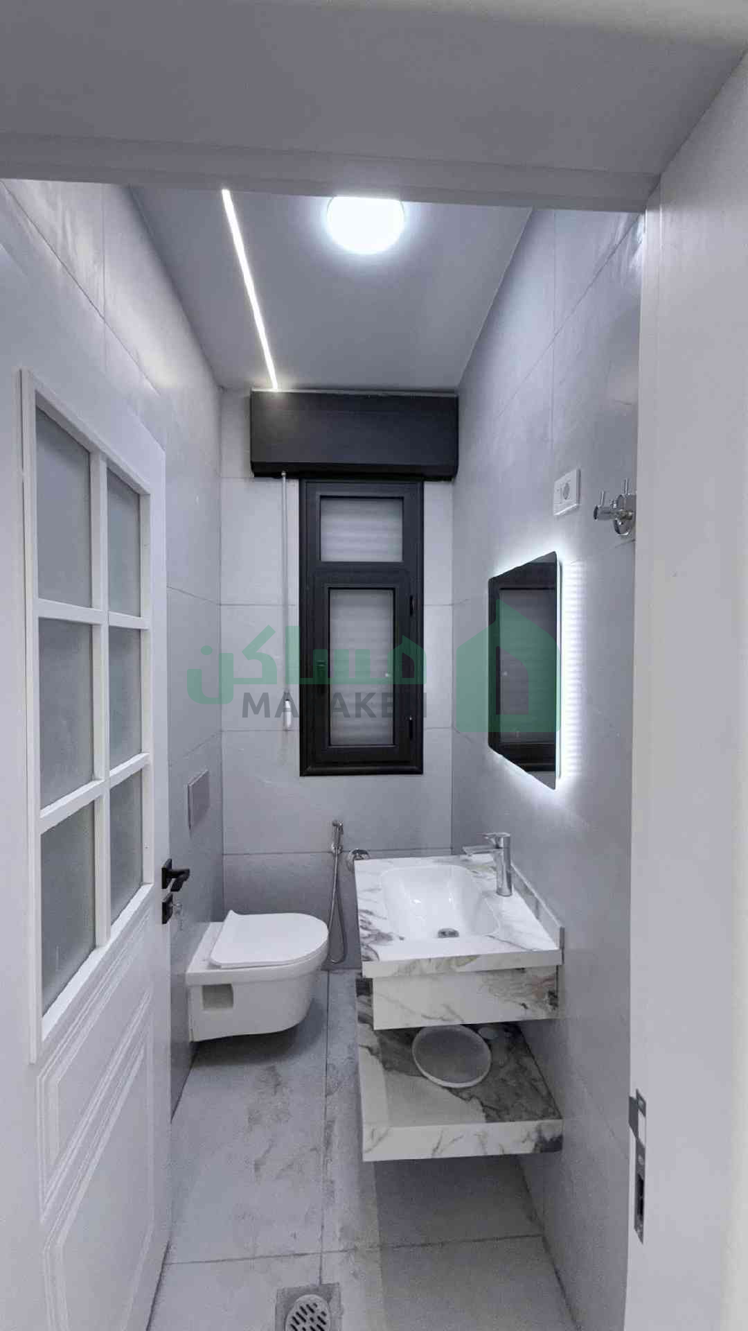 Third image of the ad