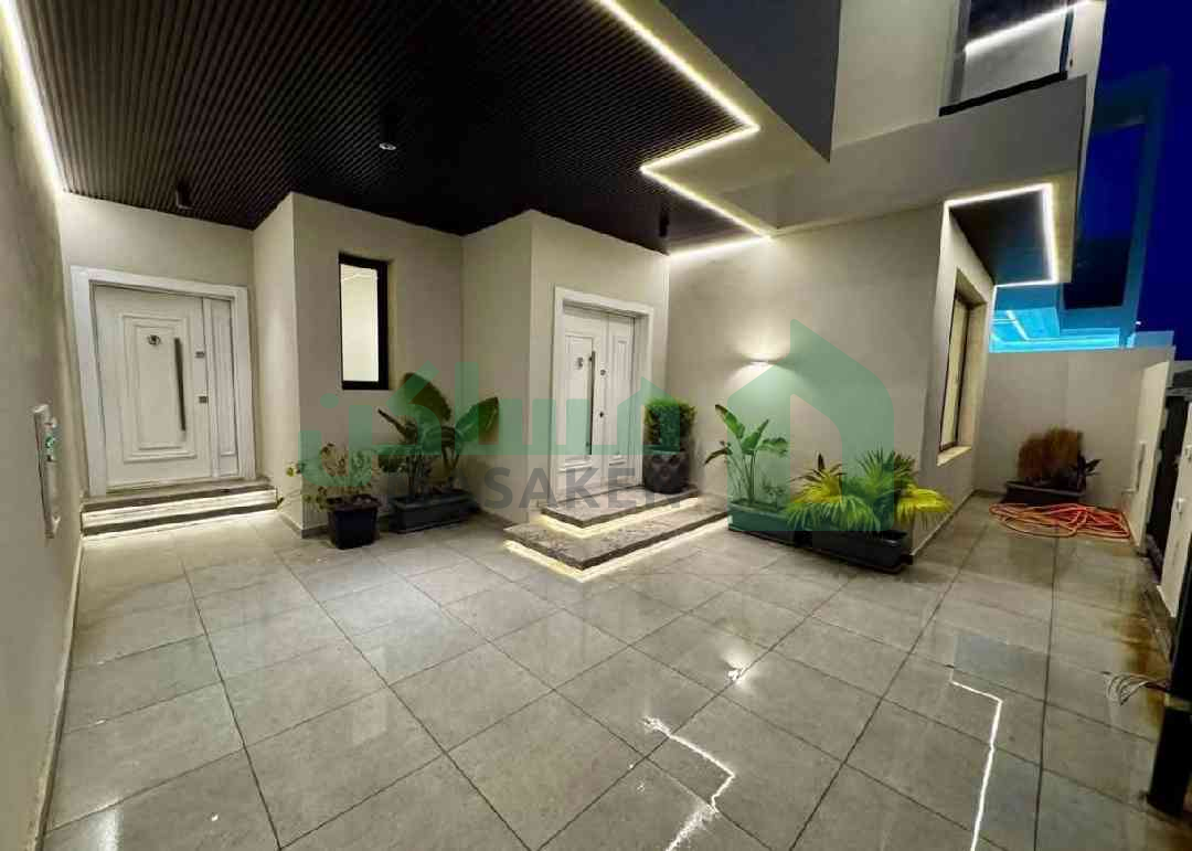 Second image of the ad