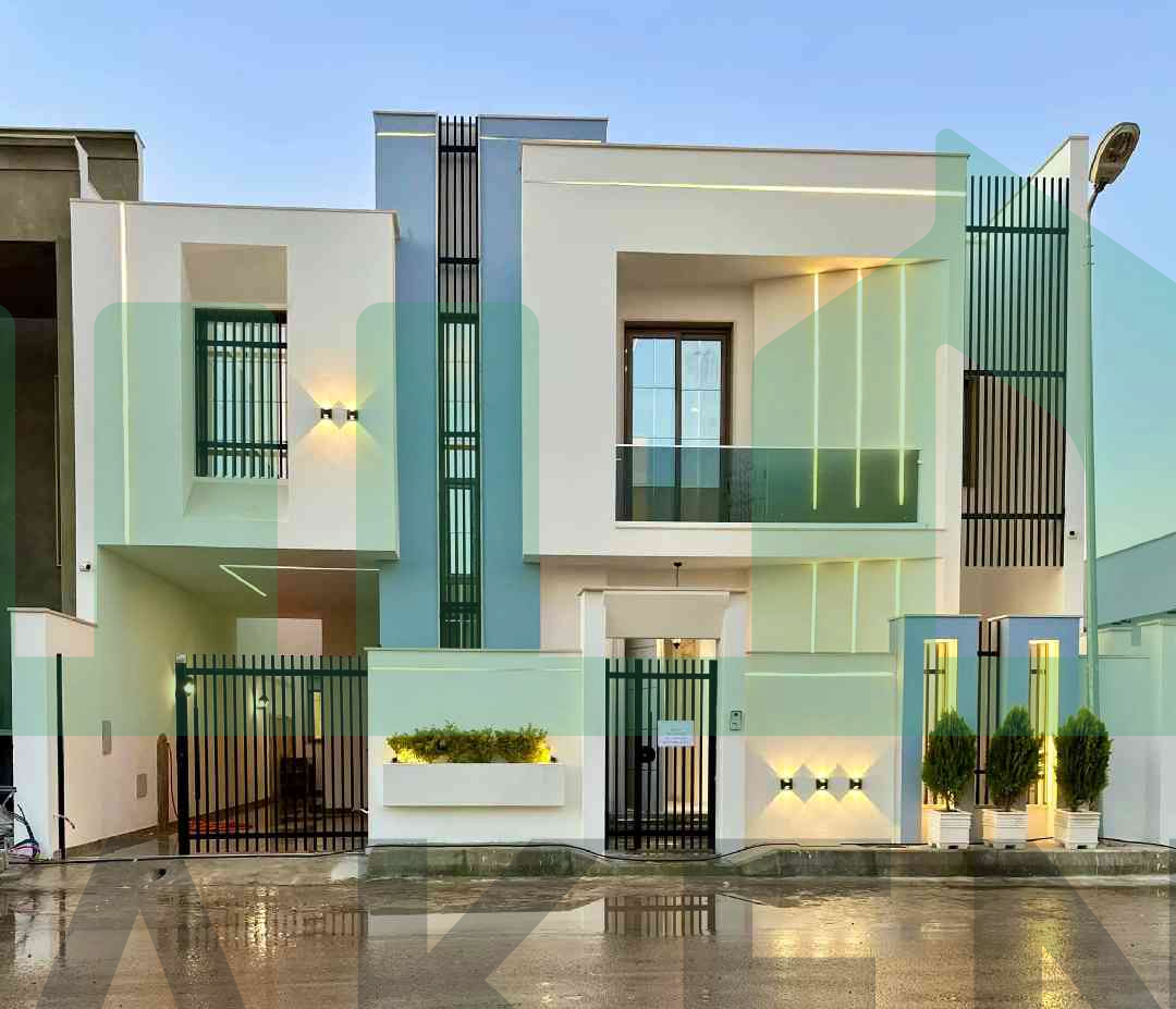 Second image of the ad