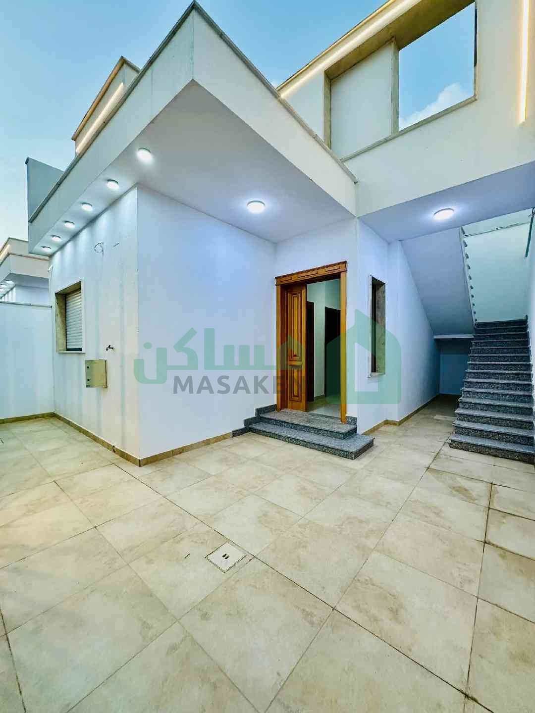 Second image of the ad