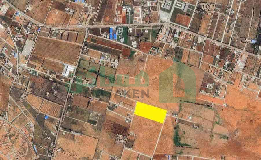 Second image of the ad