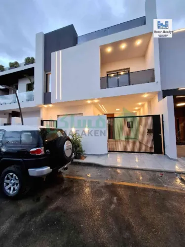 🏠  ڤيلا للبيع VIP  دورين وملحق  تصميم وتشطيب👌👌سوبر