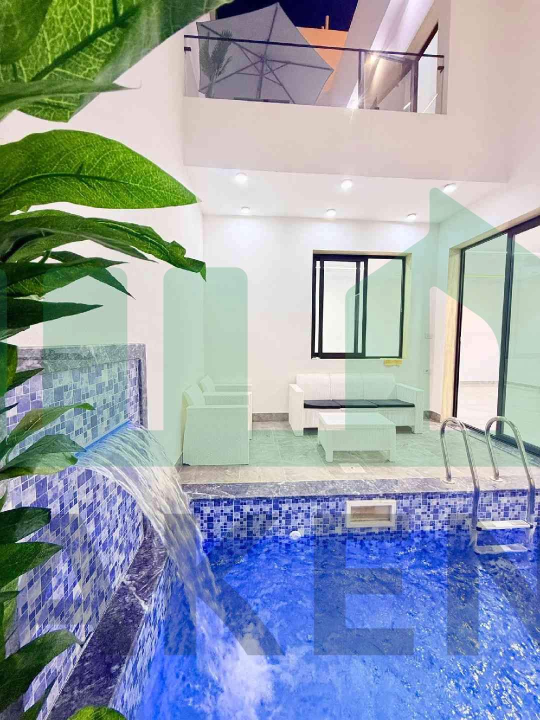 Second image of the ad