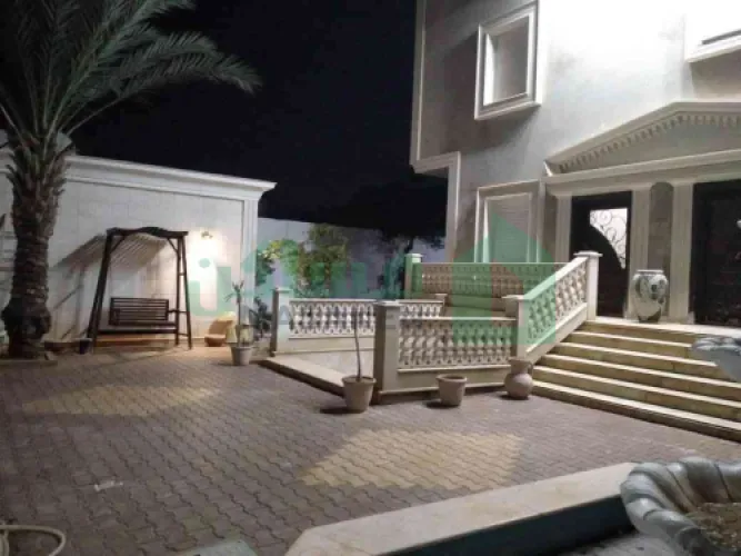 🏡 للبيع  فيلا دوبلكس مع بدروم – القوارشة 🏡