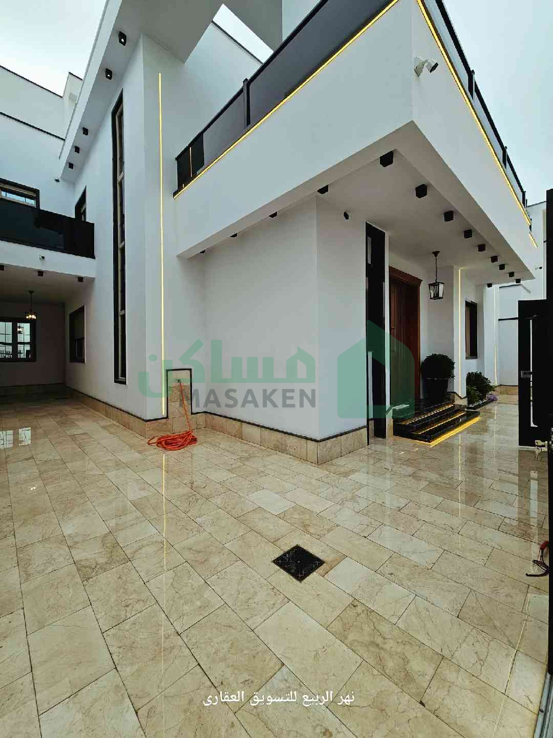 Second image of the ad
