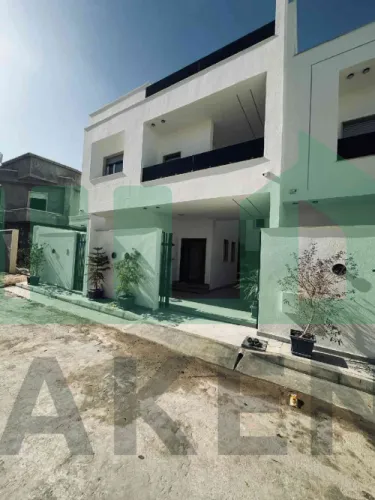 ڤيلا بناء حديث  2025 تشطيب كامل VIP