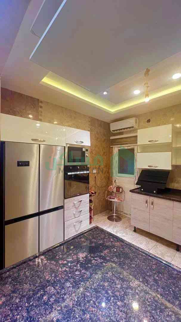 Third image of the ad