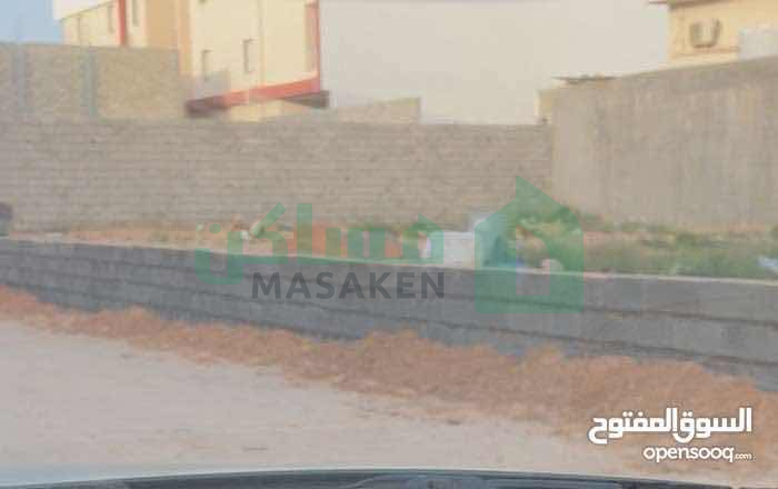 Third image of the ad